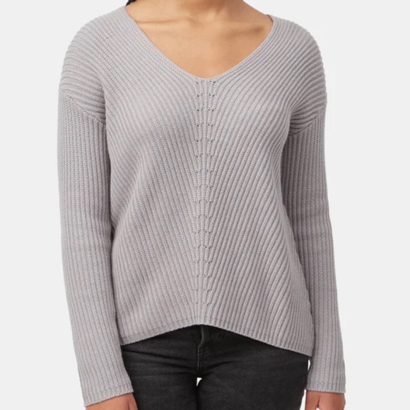 tentree Sweaters - Tentree Highline V-Neck Sweater Light Gray Size Medium Organic Cotton